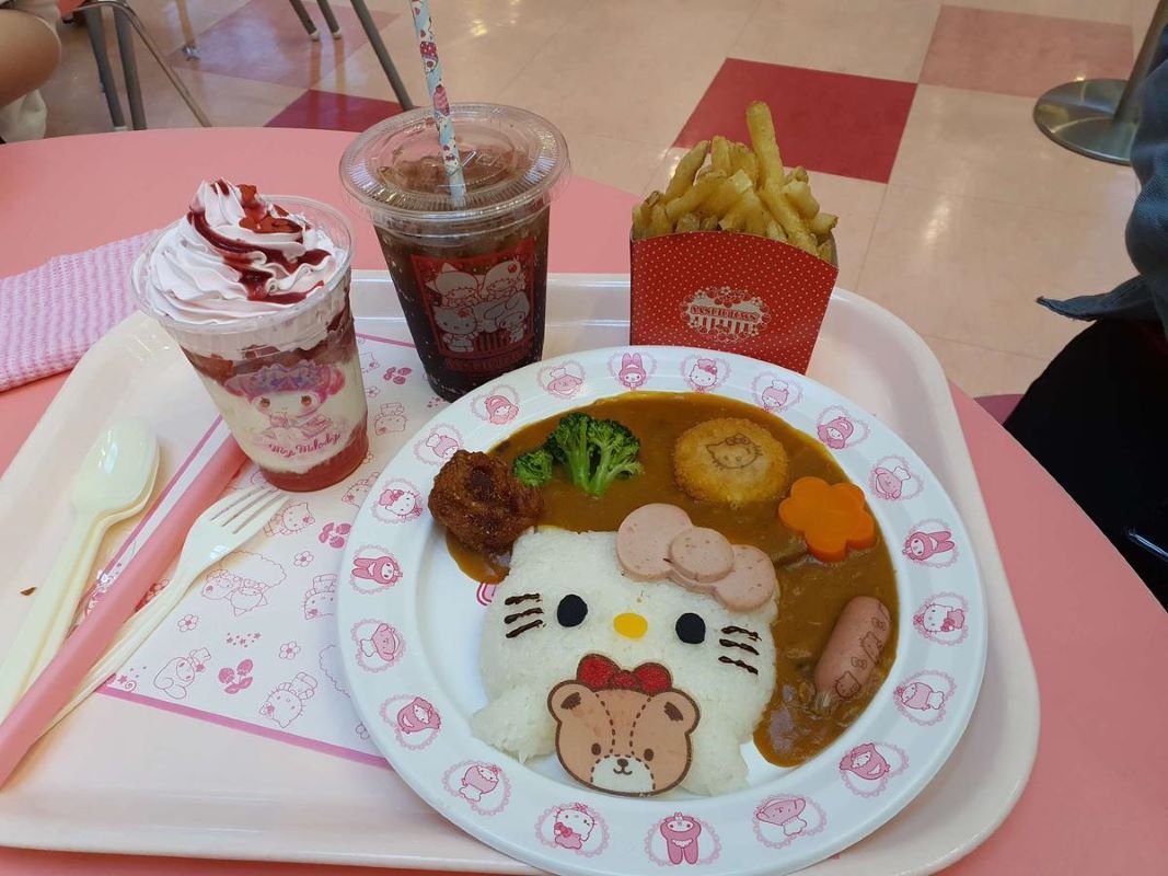 Cute Food is avalable at the Sanrio Puroland Food court
